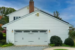 12 Briarwood Ct, Saint James, NY 11780 - Photo 12