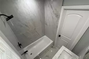 33 Broadway St, Shirley, NY 11967 - Photo 14