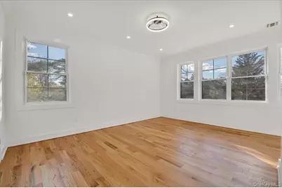 1130A Carlls Straight Path, Dix Hills, NY 11746 - Photo 30