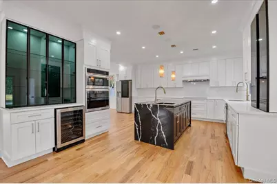 1130A Carlls Straight Path, Dix Hills, NY 11746 - Photo 14