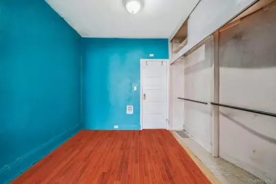 7935 77th Avenue, Glendale, NY 11385 - Photo 14