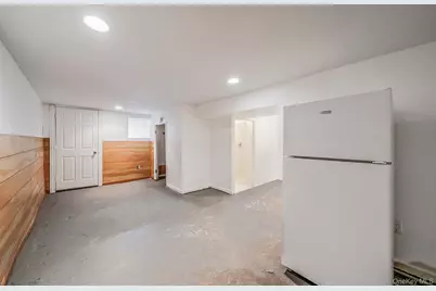 7935 77th Avenue, Glendale, NY 11385 - Photo 26