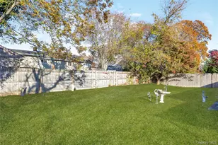 15 2nd Ave, Farmingdale, NY 11735 - Photo 16