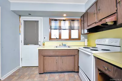 15 2nd Avenue, Farmingdale, NY 11735 - Photo 12