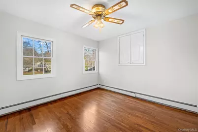 6 Penelope Lane, Huntington, NY 11743 - Photo 24