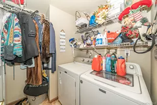 5 Northwood Blvd, Central Islip, NY 11722 - Photo 22