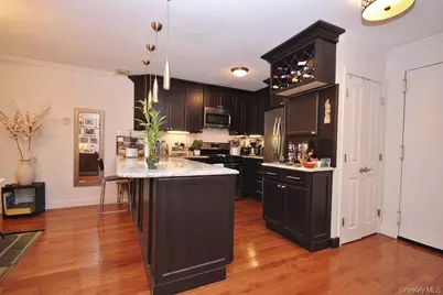 1374 Midland Avenue #101, Bronxville, NY 10708 - Photo 10