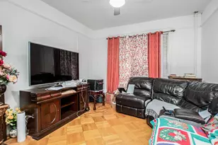 1012 E 225th St, Bronx, NY 10466 - Photo 4