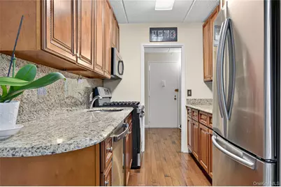 135 Post Avenue #3F, Westbury, NY 11590 - Photo 18