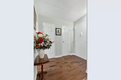135 Post Avenue #3F, Westbury, NY 11590 - Photo 6