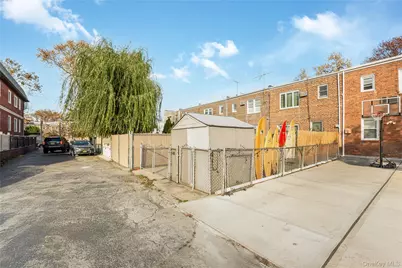 [Address not provided], Middle Village, NY 11379 - Photo 14