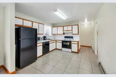 57 Macarthur Avenue, Brentwood, NY 11717 - Photo 16