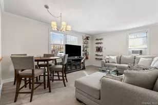 15 Bryant Crescent, White Plains, NY 10605 - Photo 8