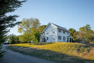 428 Montauk Hwy, East Moriches, NY 11940 - Photo 32