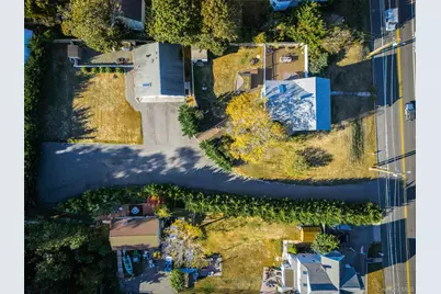 428 Montauk Highway, East Moriches, NY 11940 - Photo 26