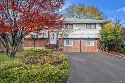 19 Amsterdam Avenue, West Babylon, NY 11704 - Photo 1