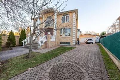 8064 Surrey Place, Jamaica, NY 11432 - Photo 6