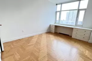 404 E 76th St, New York, NY 10021 - Photo 2