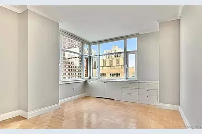 404 E 76th Street #19C, New York, NY 10021 - Photo 4
