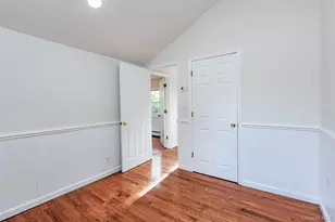 233 Cedar St, Saint James, NY 11780 - Photo 10