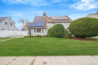 18 Chickadee Lane, Levittown, NY 11756 - Photo 1