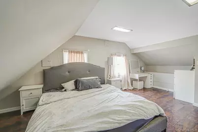 18 Chickadee Lane, Levittown, NY 11756 - Photo 16