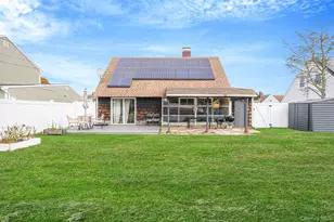 18 Chickadee Ln, Levittown, NY 11756 - Photo 22