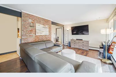 18 Chickadee Lane, Levittown, NY 11756 - Photo 10