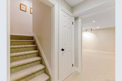54 Harvard Road #54, Manhasset, NY 11030 - Photo 36