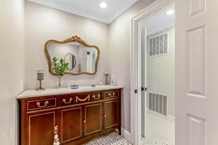 54 Harvard Rd, Manhasset, NY 11030 - Photo 8