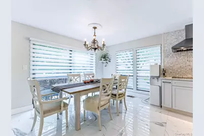 54 Harvard Road #54, Manhasset, NY 11030 - Photo 10