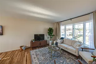 928 Peconic Ave, West Babylon, NY 11704 - Photo 6