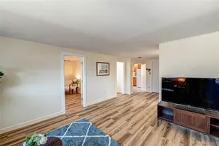 928 Peconic Ave, West Babylon, NY 11704 - Photo 22