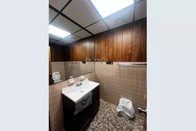 6938 Myrtle Avenue, Glendale, NY 11385 - Photo 6