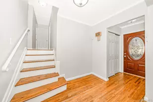 3 Brewster Gate, Massapequa, NY 11758 - Photo 4