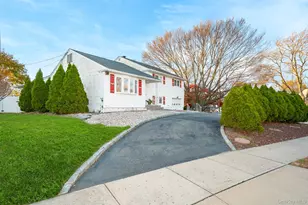 3 Brewster Gate, Massapequa, NY 11758 - Photo 2