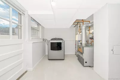 3 Brewster Gate, Massapequa, NY 11758 - Photo 16