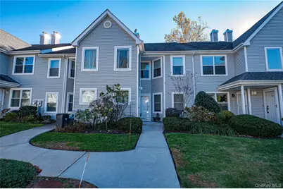 82 Leeward Court, Port Jefferson, NY 11777 - Photo 2