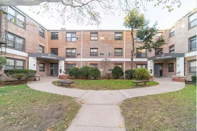 8 W Mill Drive #1B, Great Neck, NY 11021 - Photo 1