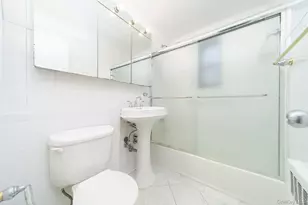 8 W Mill Dr, Great Neck, NY 11021 - Photo 16