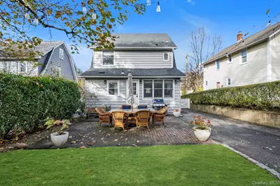 8 Fairview Avenue, Port Washington, NY 11050 - Photo 22