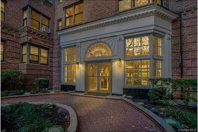 69-40 Yellowstone Boulevard #119, Forest Hills, NY 11375 - Photo 22