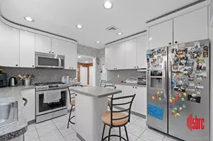 15 Van Sicklen St, Brooklyn, NY 11223 - Photo 12