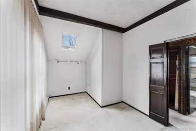 160 Lanier Place, Westbury, NY 11590 - Photo 14