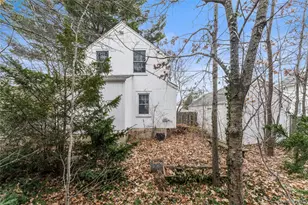 160 Lanier Pl, Westbury, NY 11590 - Photo 6