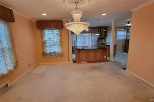 186-20 Troon Rd, Jamaica, NY 11432 - Photo 2