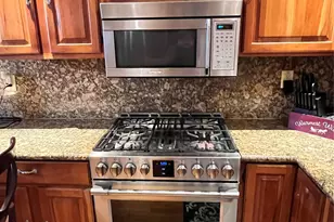 4163 Wickham Ave, Bronx, NY 10466 - Photo 18