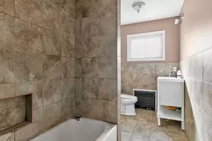 48 E Rogues Path, Huntington Station, NY 11746 - Photo 18