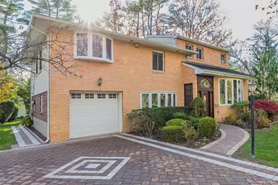 38 Lake Drive, Manhasset Hills, NY 11040 - Photo 4