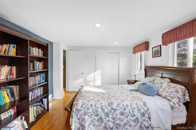 38 Lake Drive, Manhasset Hills, NY 11040 - Photo 28